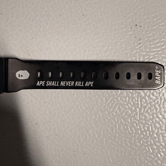 Y2K 2016 A Bathing Ape BAPE x Casio G-Shock DW5600-VT CZ Bezel - Picture 3 of 8